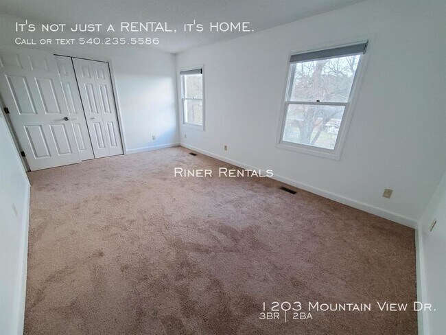 Foto del edificio - 1203 Mountain View Dr