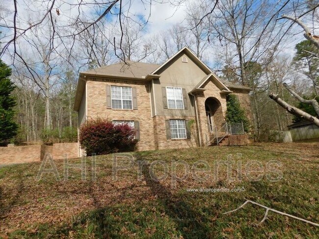 Building Photo - 238 Woodbury Dr