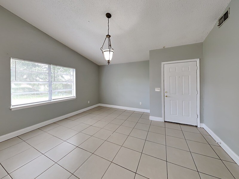 907 19th St, Orlando, FL 32805 | Apartments.com