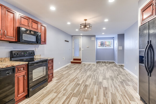 Foto del edificio - 1732 1st St NW