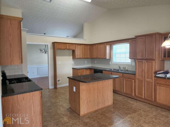 Building Photo - 1645 Dunton Green Way