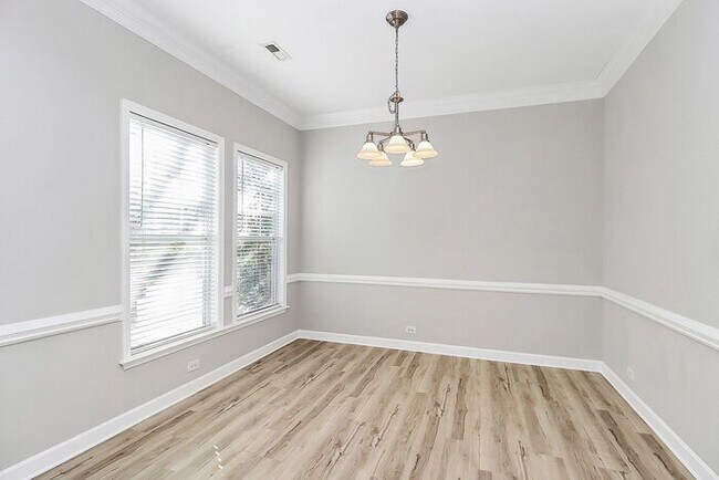 Foto del edificio - Gorgeous 3BD/2.5BA Craftsman Style Home in the Westmoreland Community!