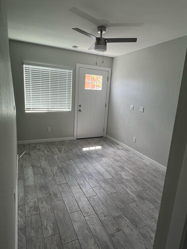 Building Photo - 12717 W AMY DR #4