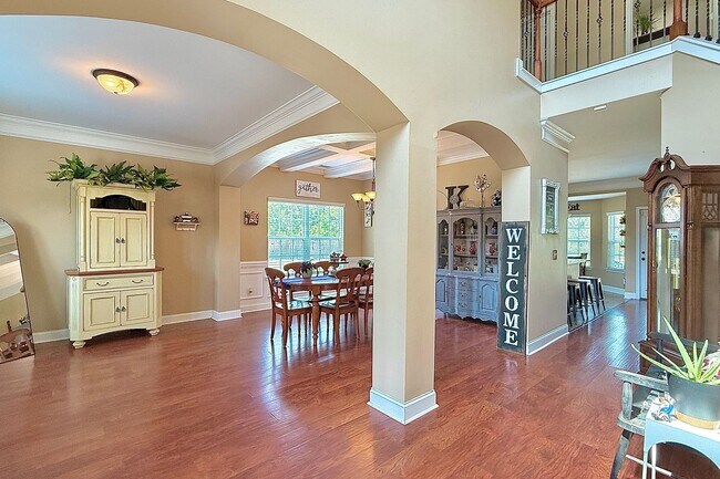 Foto del edificio - 470 Briarcrest Dr NE