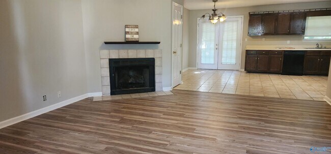 Building Photo - 107 Dawn Dr