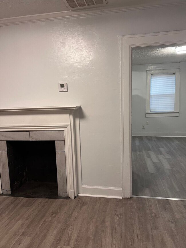 Foto del edificio - Charming 3 Bed, 1 Bath Single Family Home in Montgomery - $1150/mo