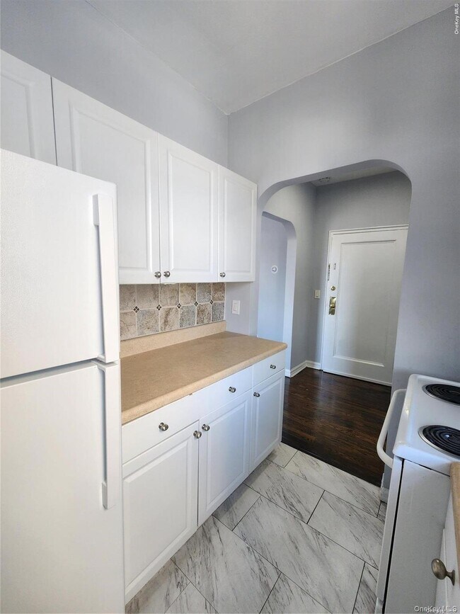 Foto del edificio - 36 Hillside Ave.