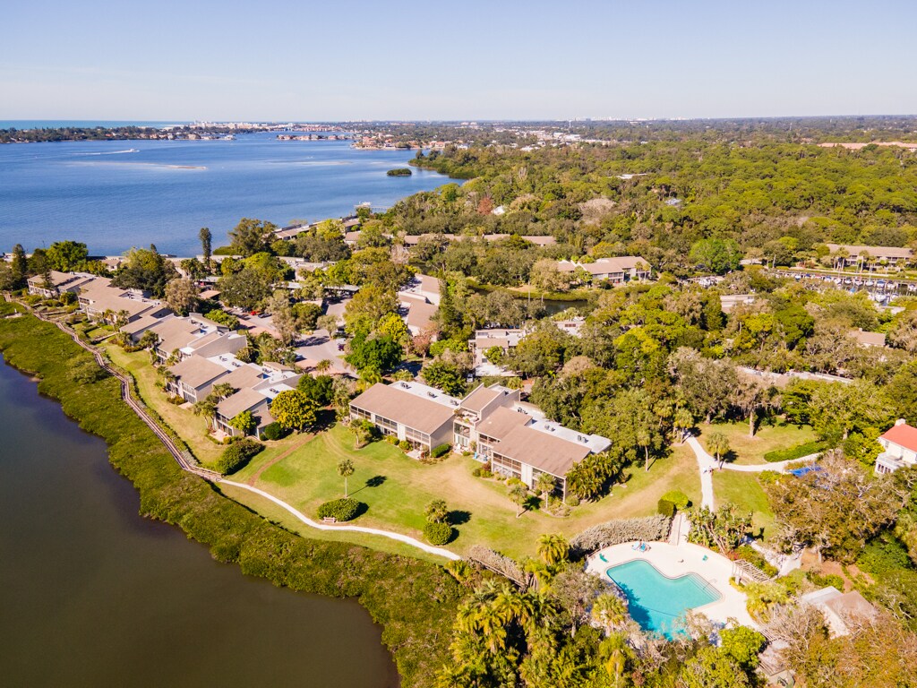 Primary Photo - 1702 Glenhouse Dr
