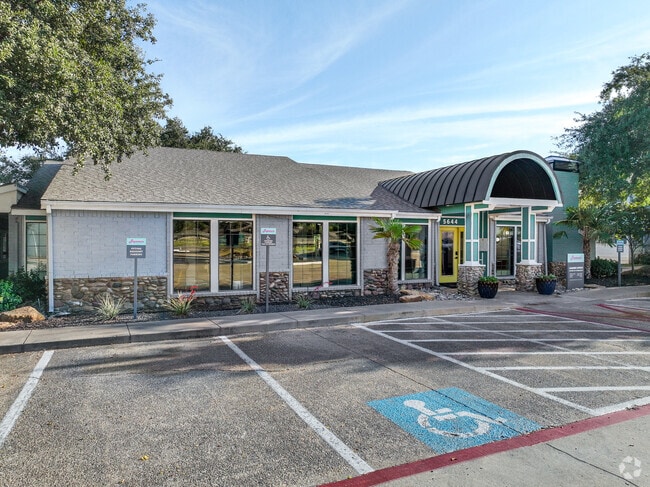 Leasing Office Entrance - Sagamore Apartments