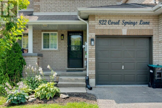 Photo du bâtiment - 822 Coral Springs Ln