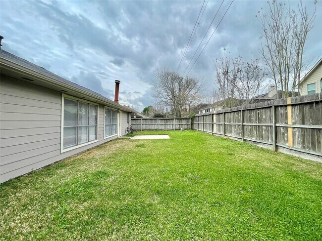 Building Photo - 7011 Brockington Dr