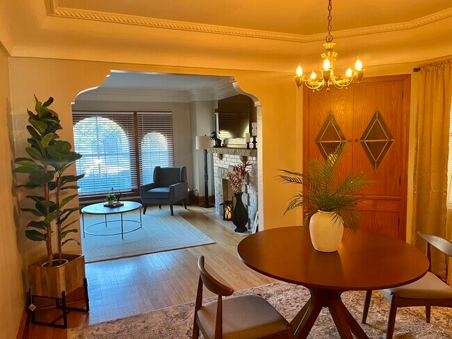 Foto del edificio - 2657 N 62nd St