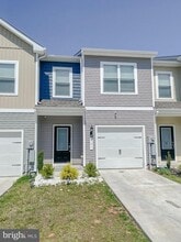 Building Photo - 131 Cramsford St