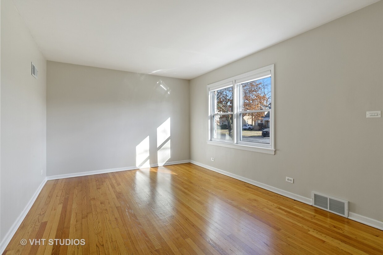 204 N Maple St, Mount Prospect, IL 60056 House Rental in Mount