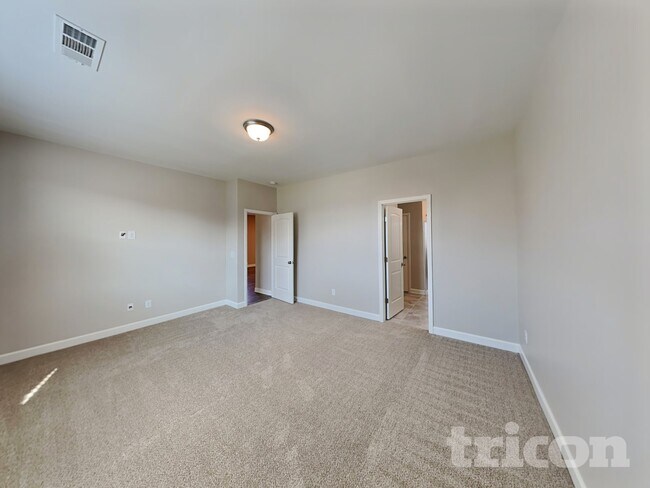 Building Photo - 714 Amberton Dr