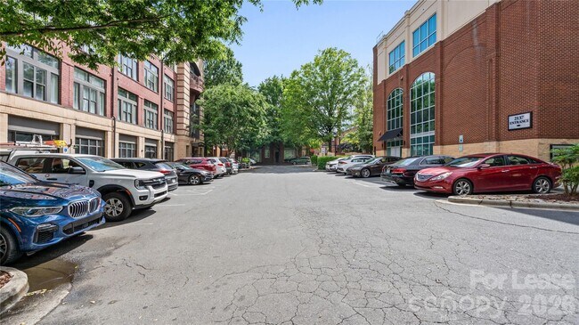 Foto del edificio - 2125 Southend Dr