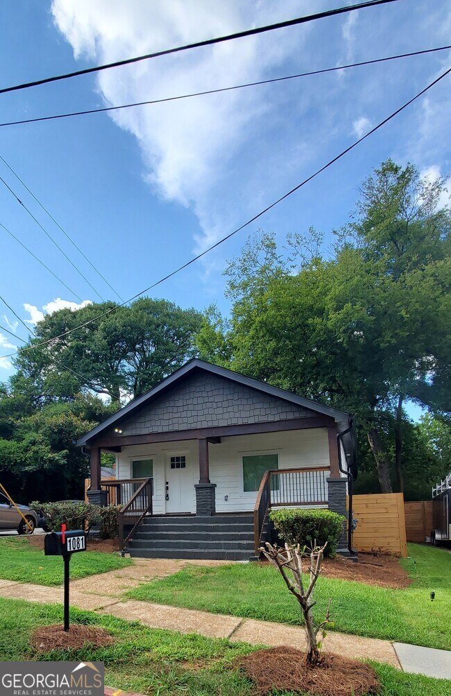 Foto del edificio - 1081 Fair St SW