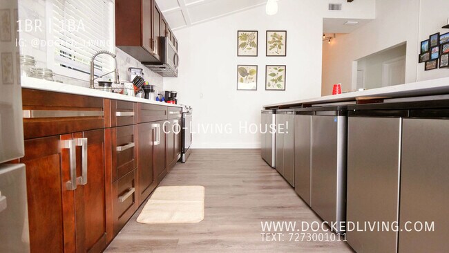 Foto del edificio - Affordable Private Room + Bath