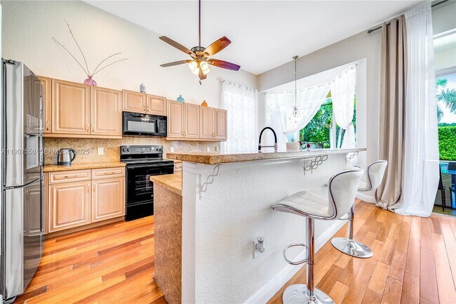 Building Photo - 1241 S 13th Ave