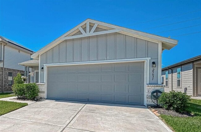 Building Photo - 25631 Bottlebrush Sedge St