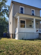 Building Photo - 453 S Powell Ave