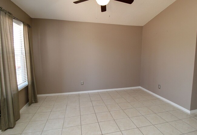 Building Photo - 14032 Lago Seco Dr