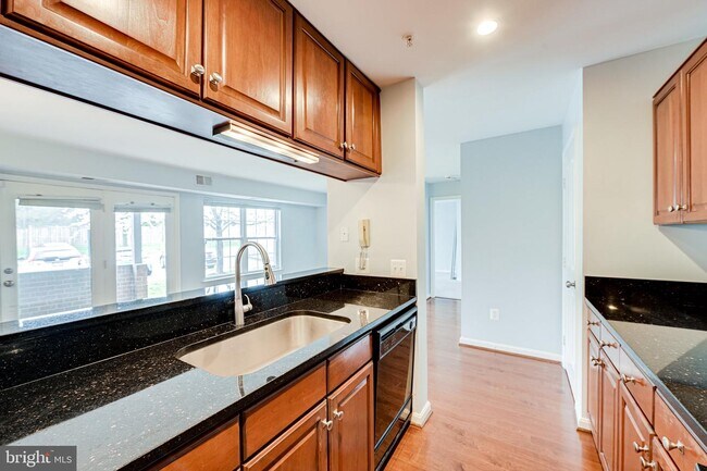 Building Photo - 4108 Monument Ct