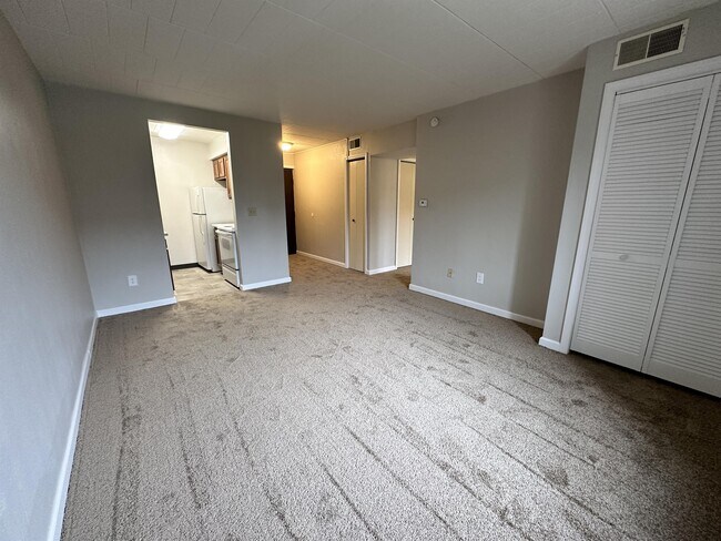 Foto del edificio - 3910 Old William Penn Hwy