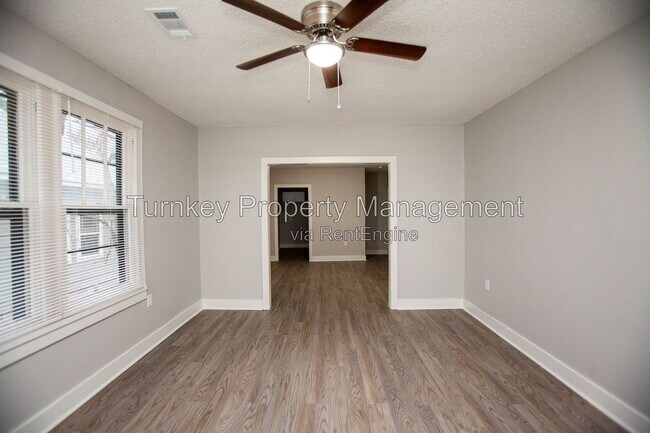 Foto del edificio - 1415 S Cedar St