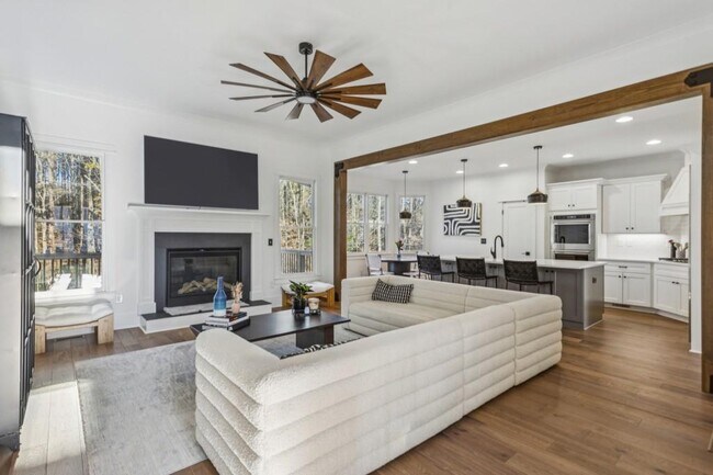 Foto del edificio - 3346 Kenyon Creek Dr NW