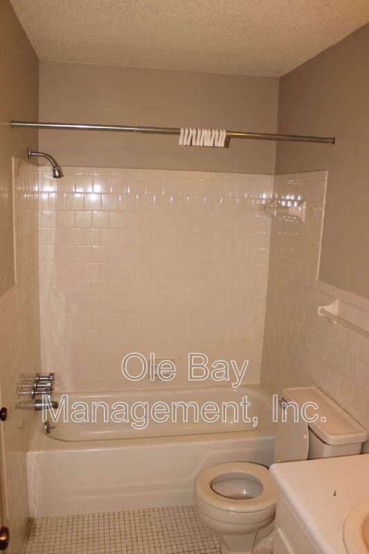 Building Photo - 4009 Old Shell Rd