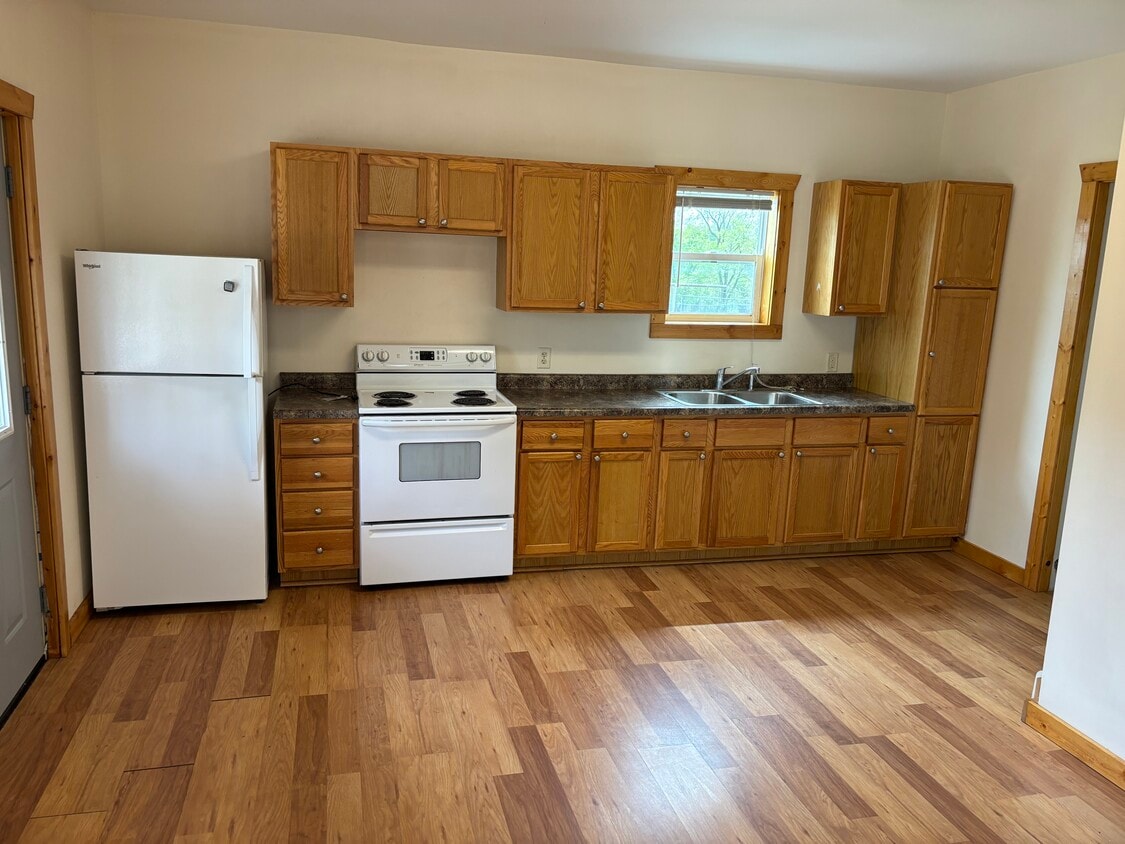 Primary Photo - 1126 2nd St SE