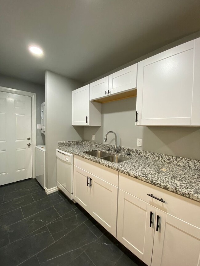 Foto del edificio - 1304 N 73rd E Ave