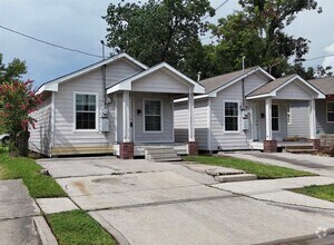 Building Photo - 6721 Avenue Q