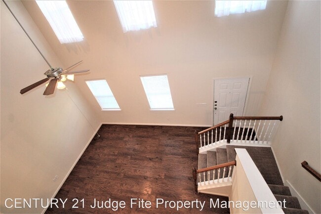 Building Photo - 2 br, 1.5 bath House - 3033 Stone Forest C...