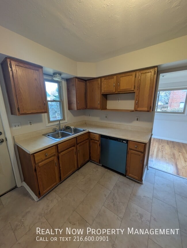 Building Photo - 15334 Triskett Rd