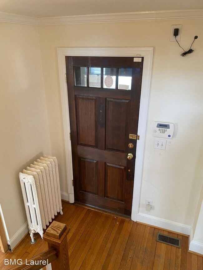 Foto del edificio - 3 br, 2 bath House - 8405 Potomac Ave