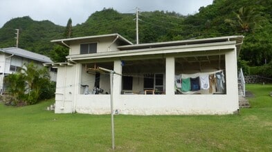 Building Photo - 3112 Alani Dr