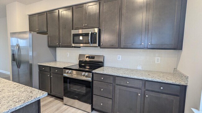 Foto del edificio - 1327 Cedar Vly Rd