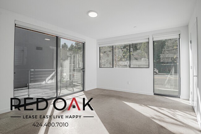 Foto del edificio - 2409 Griffith Park Blvd