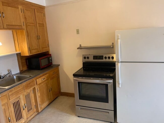 Building Photo - 1bd/1ba Condo near UofM and Dinkytown w/ 1...