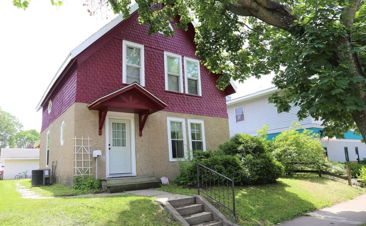 Primary Photo - South Side 3 Bedroom House