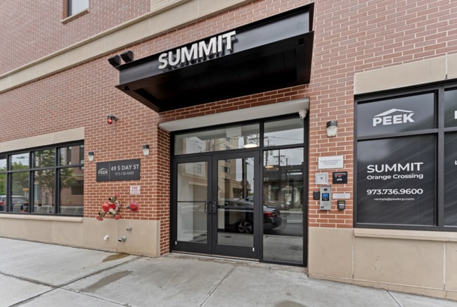 Photo - 49 N Day St Apartment