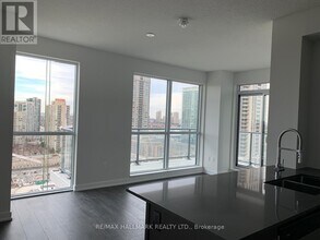 Building Photo - 4085 Parkside Village Dr