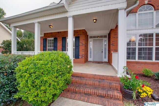 Building Photo - 131 Thoroughbred Trail