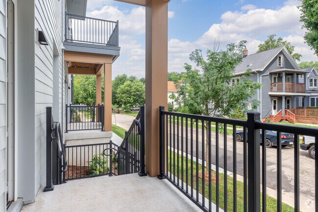 1BR, 1BA - 770SF - Patio - 252 Dunning
