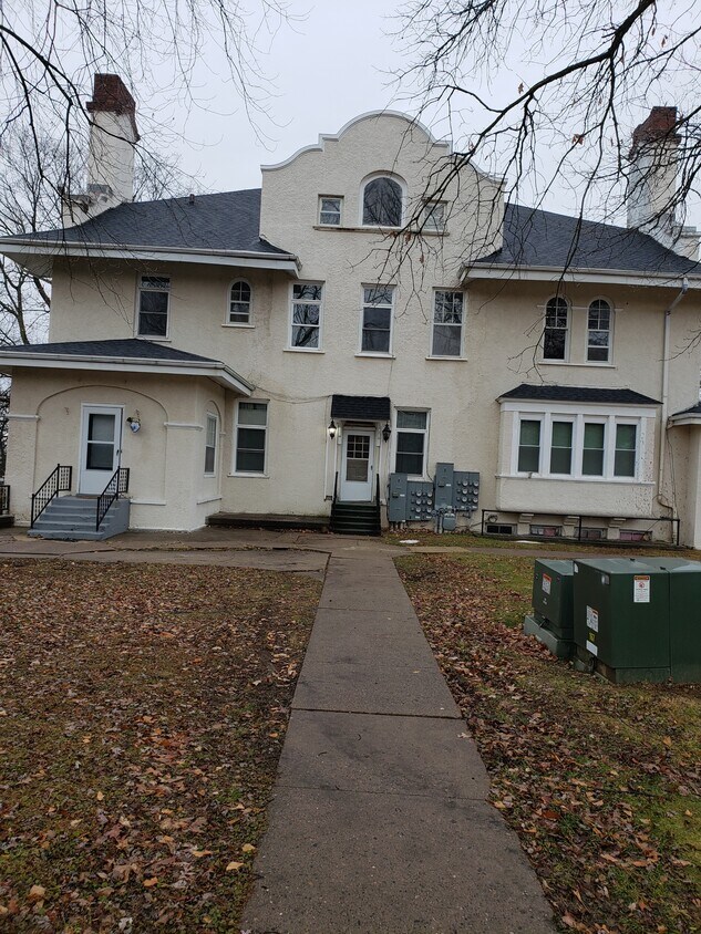 Foto principal - 500 Oakhurst Dr