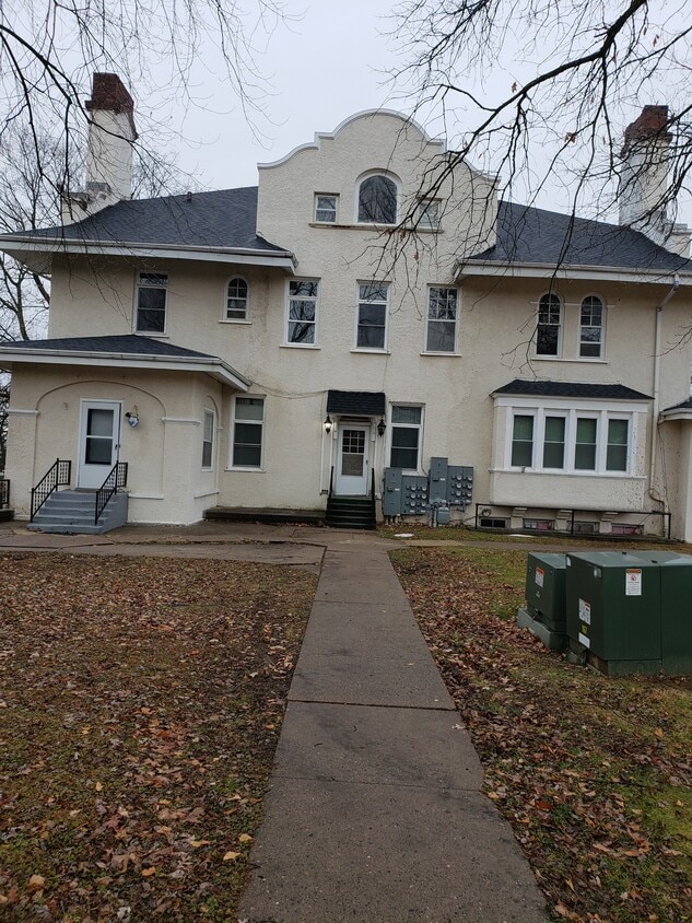 Primary Photo - 500 Oakhurst Dr