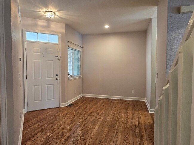 Foto del edificio - Charming 3BR House in Aurora