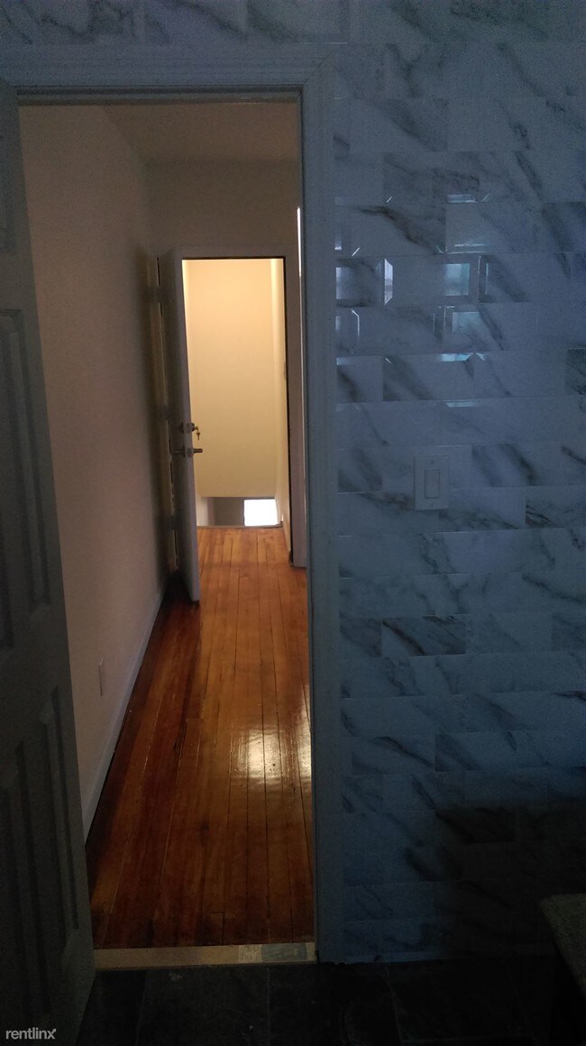 Foto del edificio - 517 Lake St
